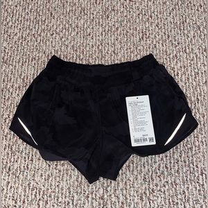 Hotty Hot High-Rise Lined Short 2.5"